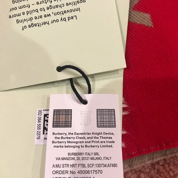 Host pick Burberry Authentic winter scarf pink and red - Picture 7 of 15
